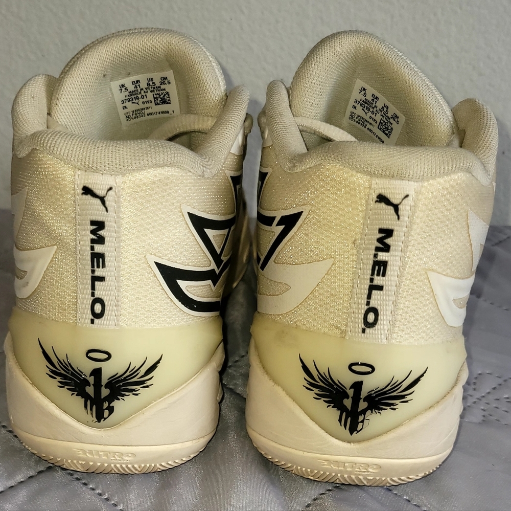 PUMA MB.02 "Whispers", a signature basketball shoe from LaMelo Ball. Size 8.5 - Picture 4 of 7